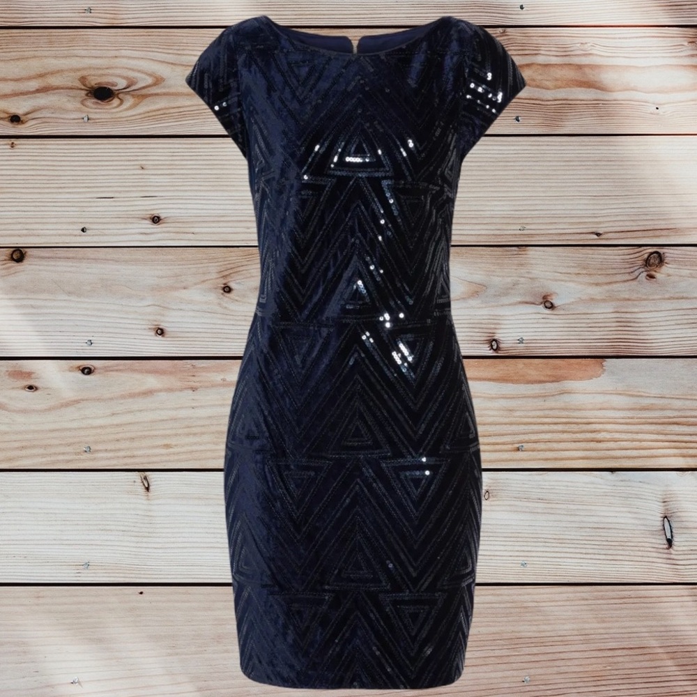 Eliza J - Sequin Sheath Dress 🌸